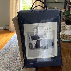 Bella Russo Navy Blue Reversible Quilt Set Coverlet